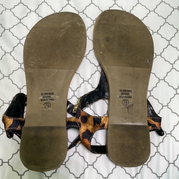 Cheetah print SODA sandals size 7.5 with multicolor jewels - Picture 2 of 3